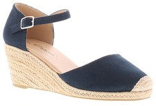 Platino Womens Wedge Sandals