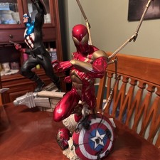 Sideshow Exclusive Iron