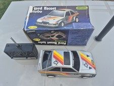 Ford Escort 1 /14 Scale Radio