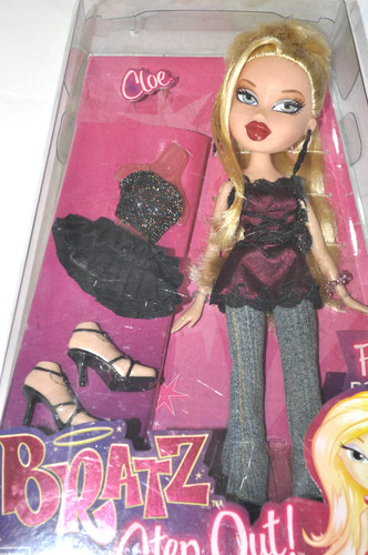 Bratz step out cloe - bratz, out!