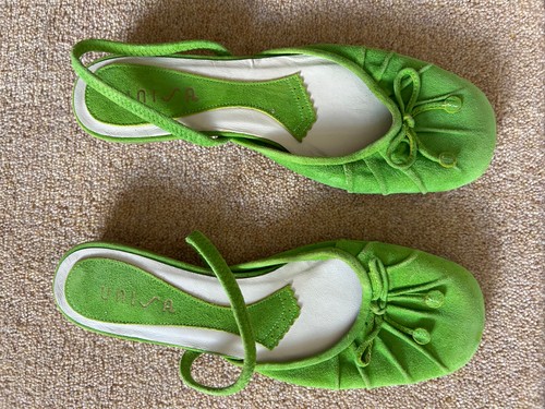 Unisa sample sale flat - unisa, sale,