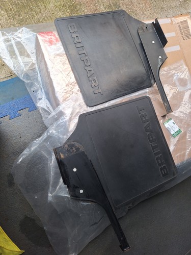 Defender rear mud flaps hcpu - rear,