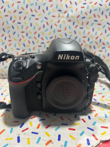 Nikon d800e with charger - d800e,