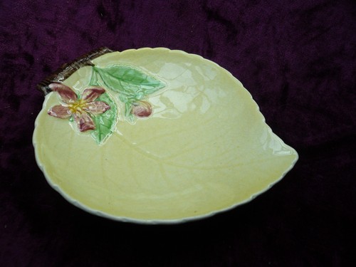 Small carlton ware leaf - small,