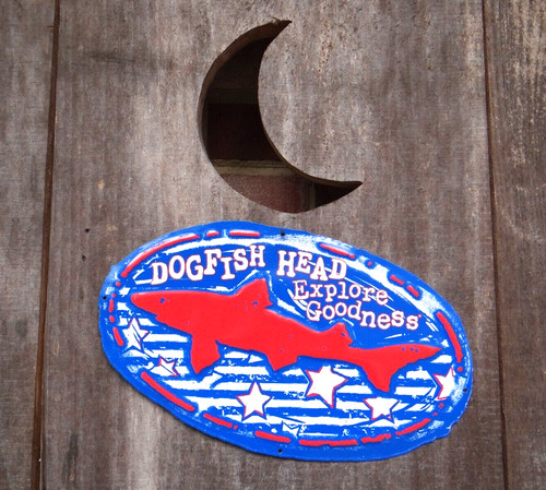 Metal dogfish head brewery ale - head,