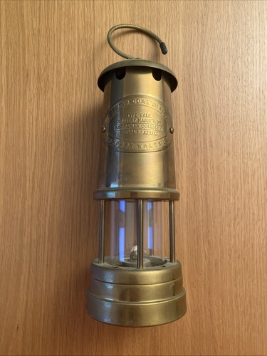 Miners lamp british coal - lamp,