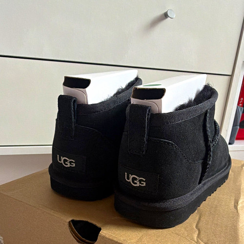 Ugg classic ultra - mini, kids