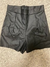Windsor Women’s Black Shorts