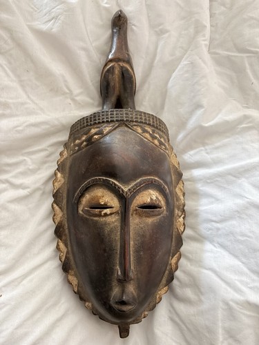 Hand carved wooden yaure - wooden,