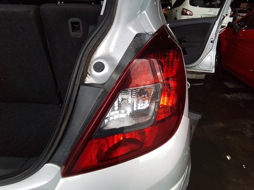 Tail light vauxhall corsa - vauxhall,