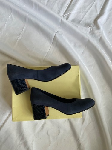 Clarks ladies navy suede - suede, court