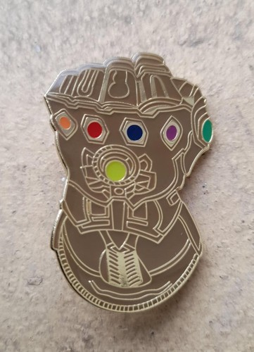 Thanos infinity war gauntlet - thanos,