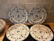 ROYAL DOULTON Yorktown Set of 4 Dinner Plates 27cm Blue & White (p&p Inc) 