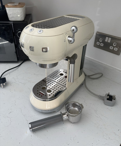 Smeg ecf01 cream espresso - smeg,
