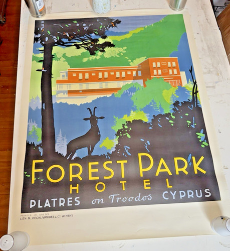 Art deco forest park - park, hotel