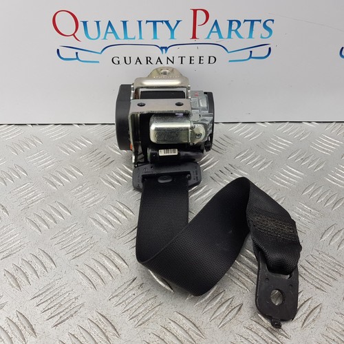 Mercedes class seat belt - mercedes,