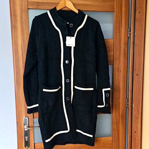 Women black white round - women’s,