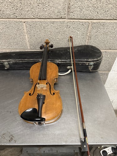 Vintage wooden violin - violin, two
