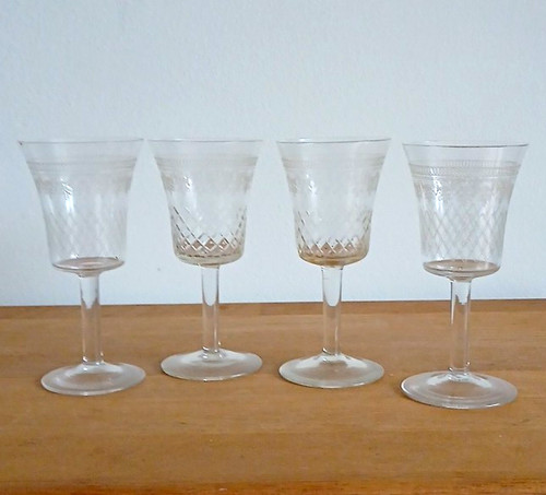 Antiqued clear glass - antiqued,