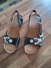 PAVERS LADIES BLACK/WHITE