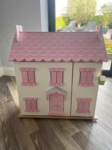 Vintage wooden doll house - vintage,