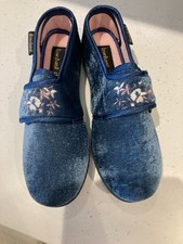 Slippers size 6 - Rosebank - Velour - Blueberry - Brand  New with Box