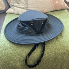 NWOT Tilley T5 ultralight blue