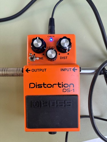 Boss distortion pedal - pedal, –