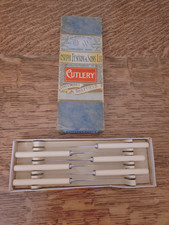 Pristine Vintage Set 6 Faux