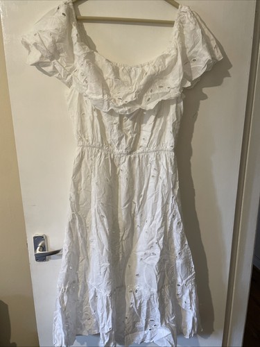 Ladies white dress - dress, gown