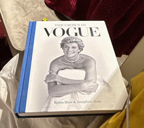 The crown vogue robin - vogue,