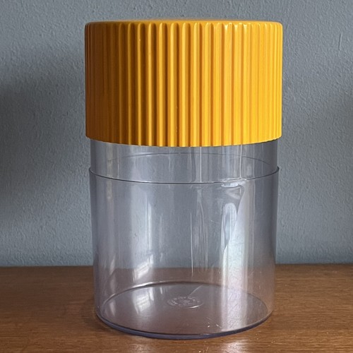 Vintage ira denmark plastic - ira,