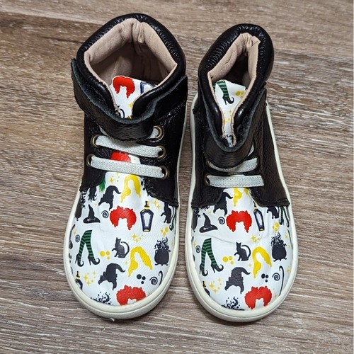 Monkey feet hocus pocus - monkey,