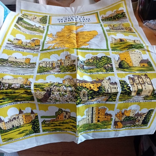 Vintage tea towels - 6,