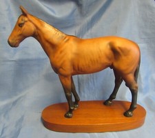 VINTAGE BESWICK MILL REEF 10 inches A CONNOISSEUR HORSE MODEL ON WOODEN PLINTH