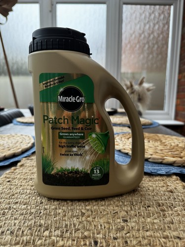 Miracle gro patch magic - miracle-gro, grass