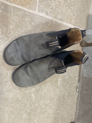 Blundstone boots size 5 - boots,