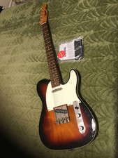 Squier Classic Vibe 60's Custom Telecaster, Double Bound Sunburst.