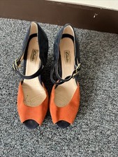 Woman’s Clarks Navy Blue /