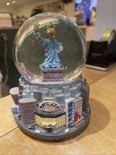 2001 Toys R Us NY Times Square