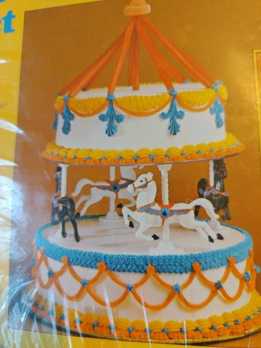 Vtg 1982 wilton - 1982, carousel