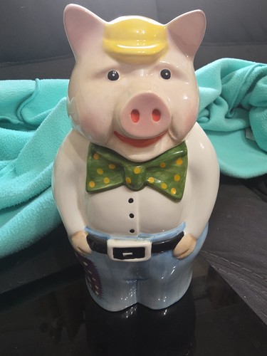 Large vintage pig cookie - large,