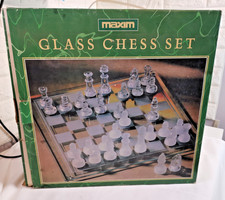 Maxim Glass Chess Set Clear &