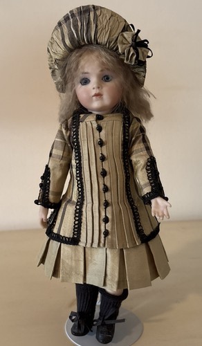 Antique reproduction bru - reproduction, doll