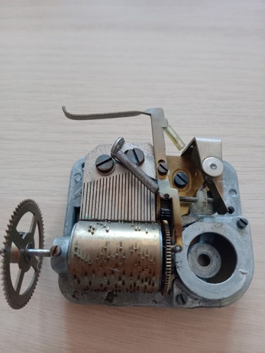 Note cuckoo clock - cuckoo,