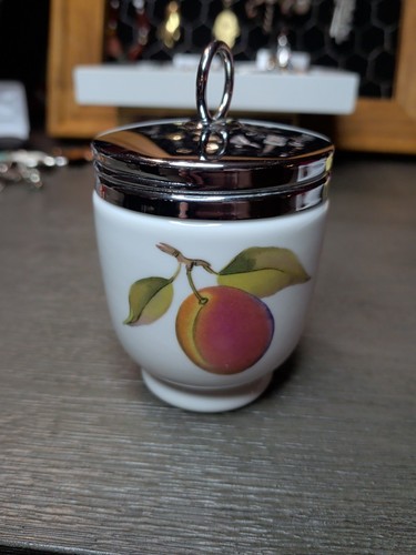 Royal worcester porcelain - worcester,