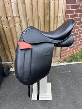 TG Dressage Saddle 18 Black Adjustable Gullet
