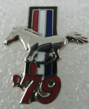 Vtg FORD MUSTANG Pinback