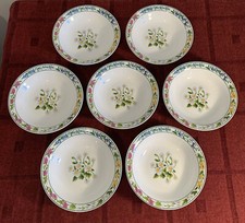 7 Trade Winds Tableware Floral Daisies Cereal, Soup, Dessert Bowls 7”