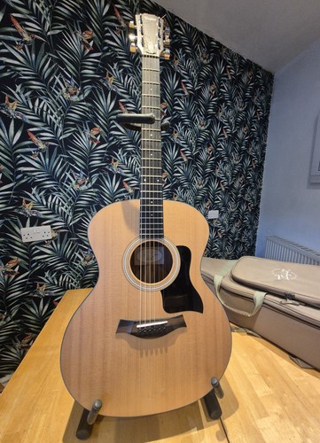 Taylor 114e acoustic guitar - taylor,